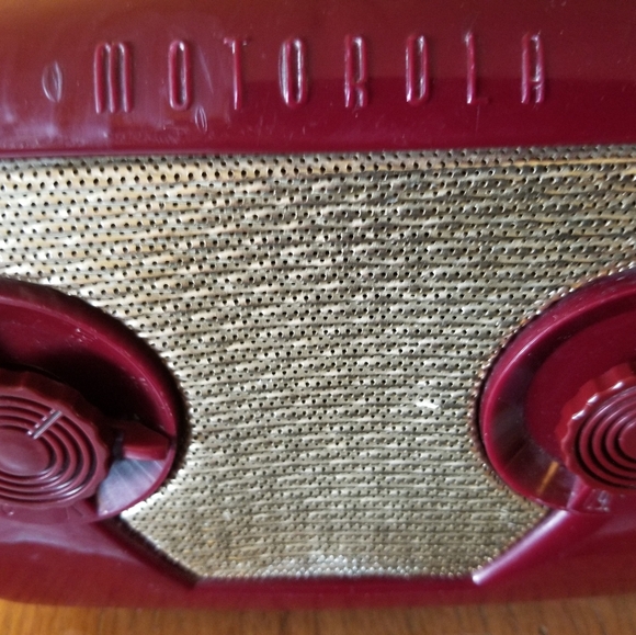 1948 MOTOROLA RADIO bakelite catalin RED reconditioned WORKS!! - Picture 2 of 8